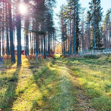 Authentic At The Reindeer Farm Сasa de vacaciones
